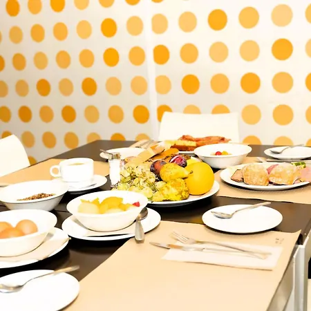 Sol Y Sombra Отель Бенидорм