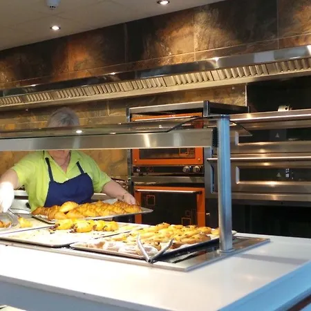 索尔伊萨姆布拉酒店 酒店