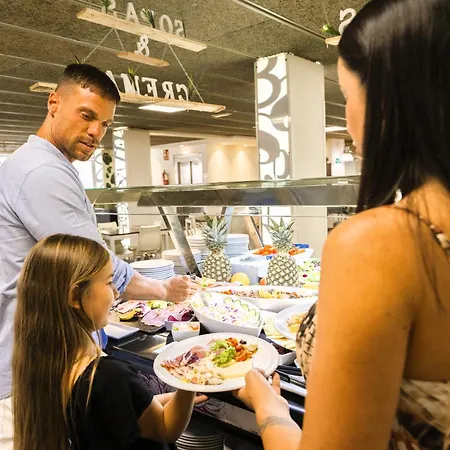 Sol Y Sombra Hotel 3*