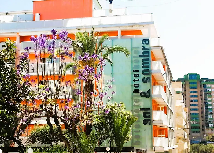 Sol Y Sombra Hotel 3*