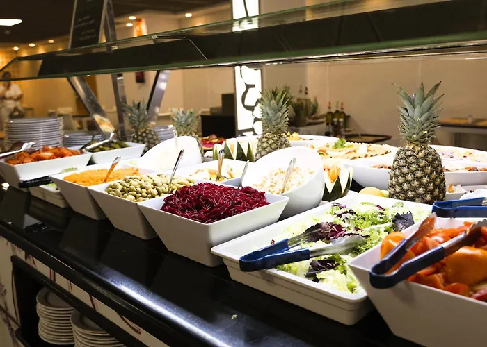 Sol Y Sombra Hotel 3*